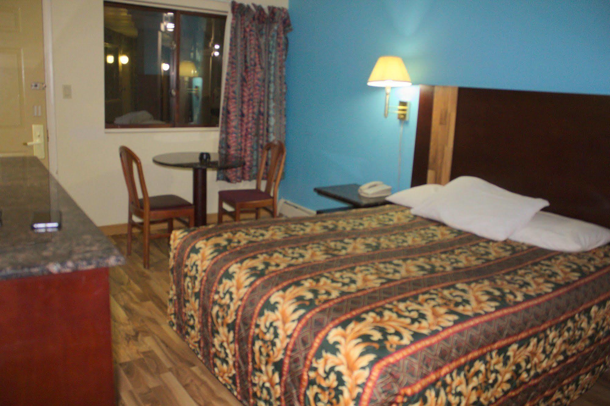 American Inn And Suites Countryside Екстер'єр фото